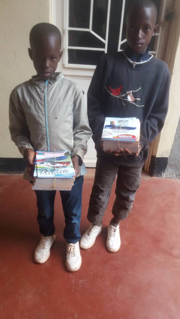 Foto Kinder mit Büchern